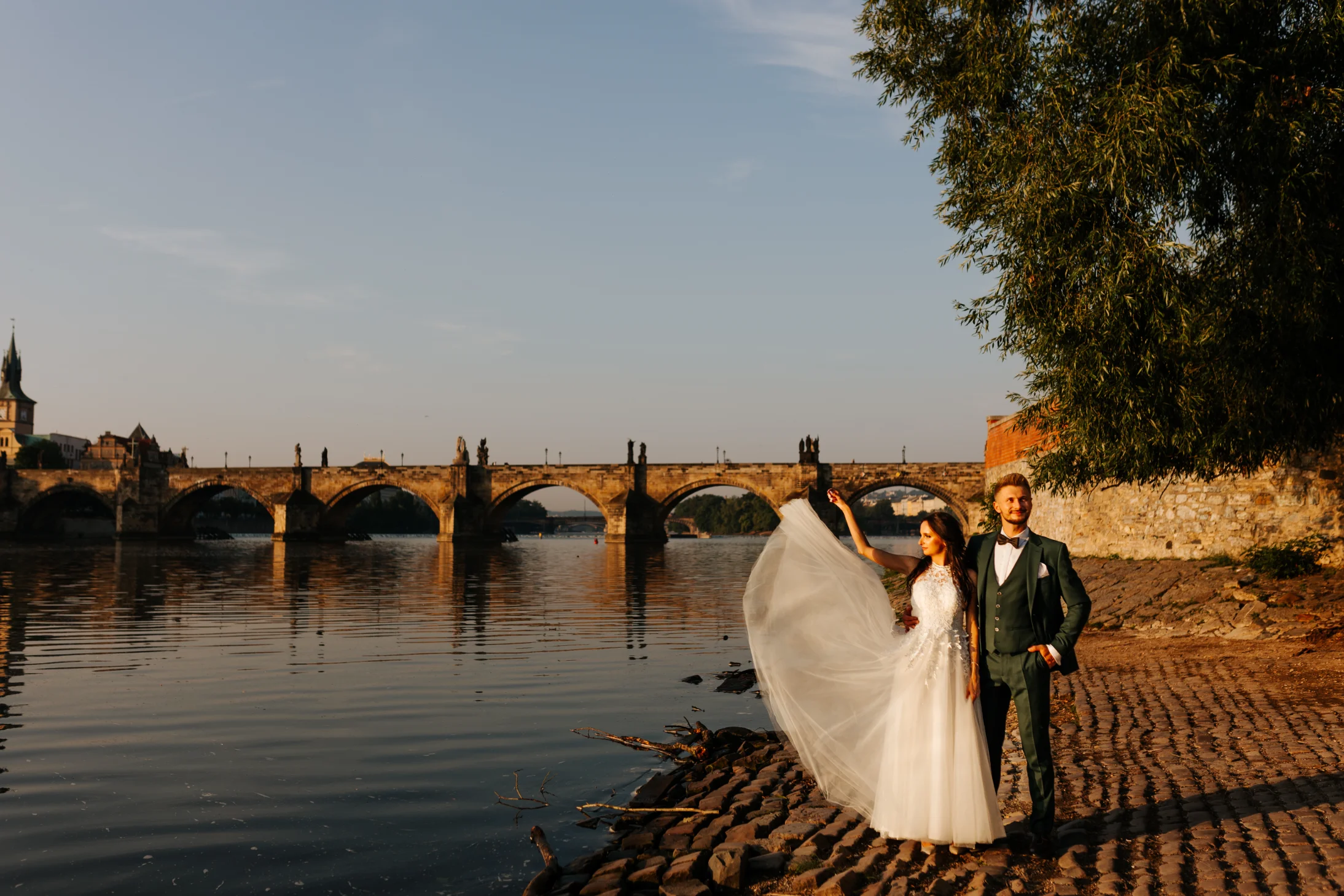 Sesja Ślubna w Pradze o Wschodzie Słońca fotografia slubna w barokowych ogrodach Pragi
